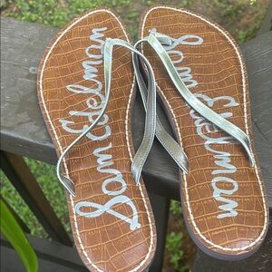 Sam Edelman Silver flip flop leather strap  sandals
